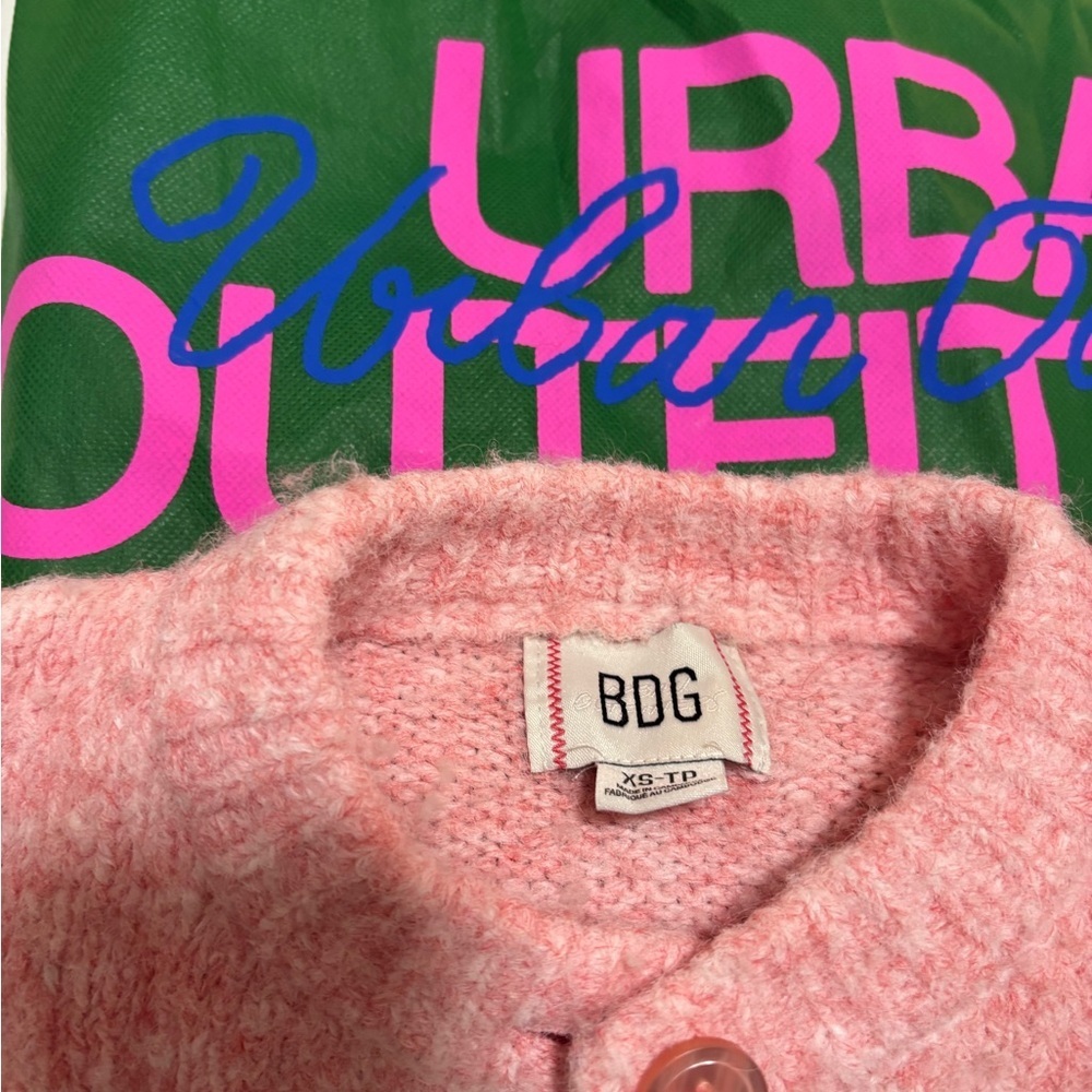 NWT Urban Outfitters BDG Becca Brushed Knit Oversized Fuzzy Cardigan Sweater - Picture 6 of 7